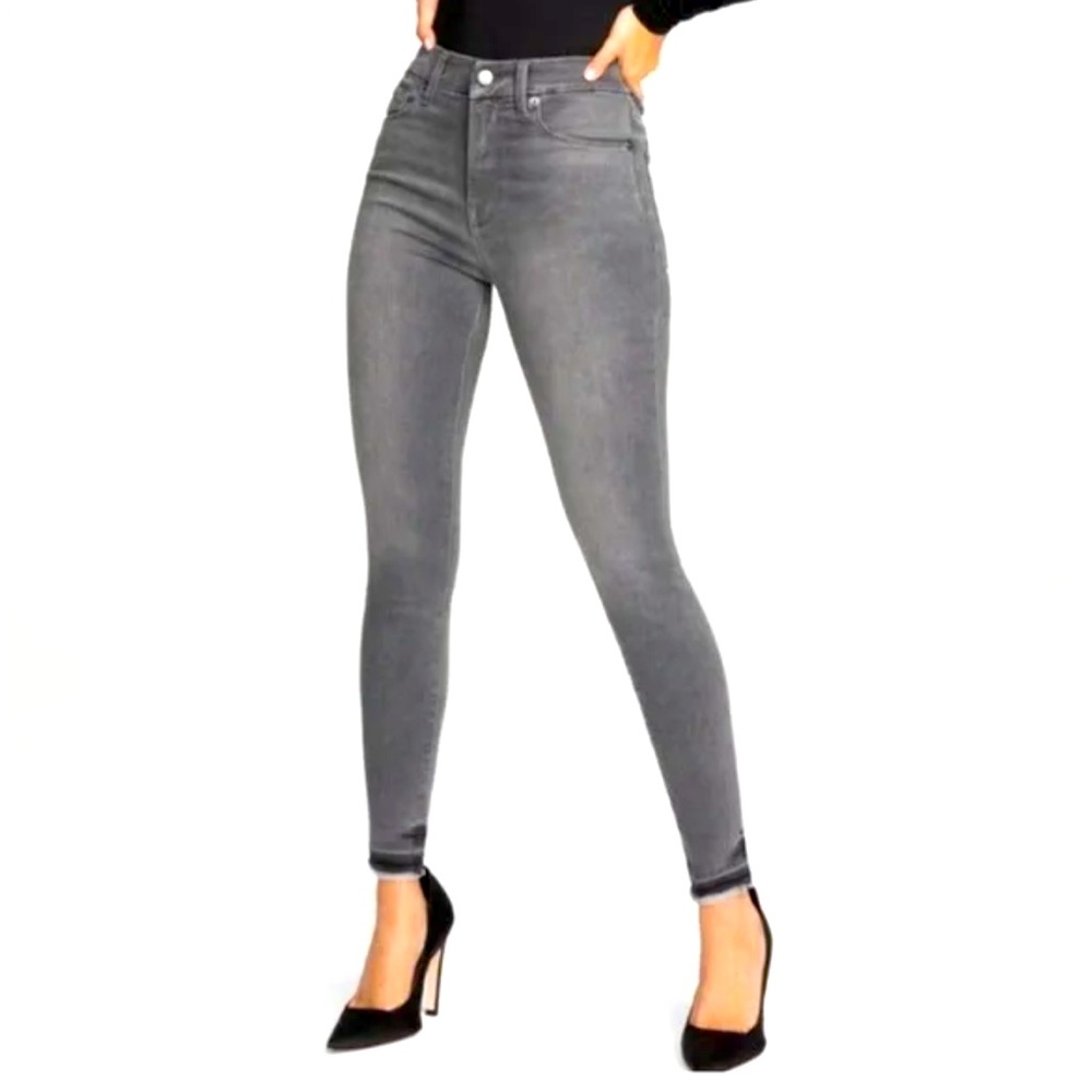 Good American- Good Legs Crop Raw Edge in Black170- size 8/29